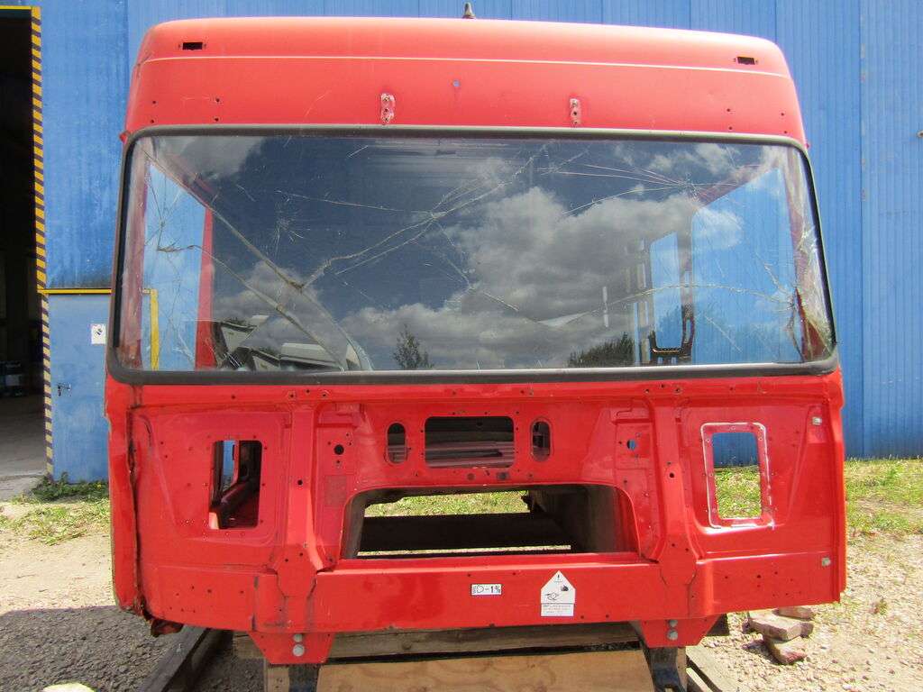 Poškozený kabina DAF pro nákladní vozidla DAF XF105 - Photo 3