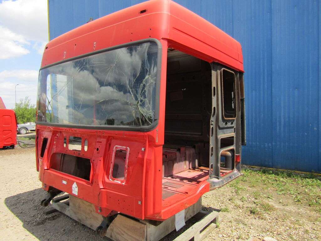 Poškozený kabina DAF pro nákladní vozidla DAF XF105 - Photo 4